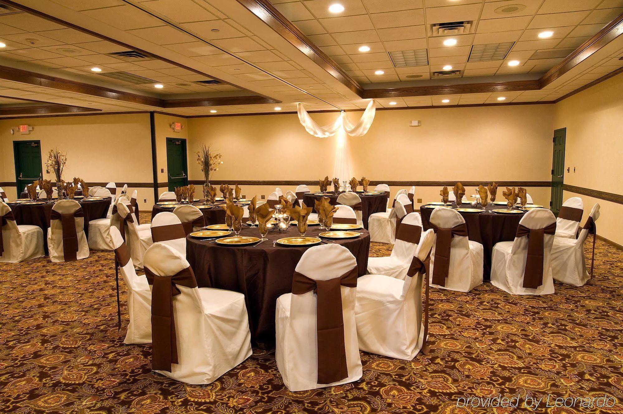 Country Inn & Suites By Radisson, Chanhassen, Mn Buitenkant foto