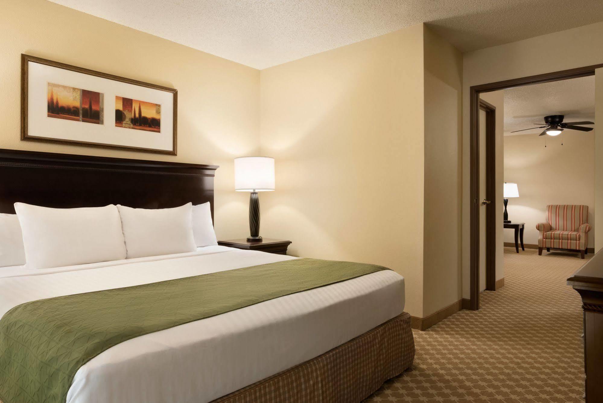 Country Inn & Suites By Radisson, Chanhassen, Mn Buitenkant foto