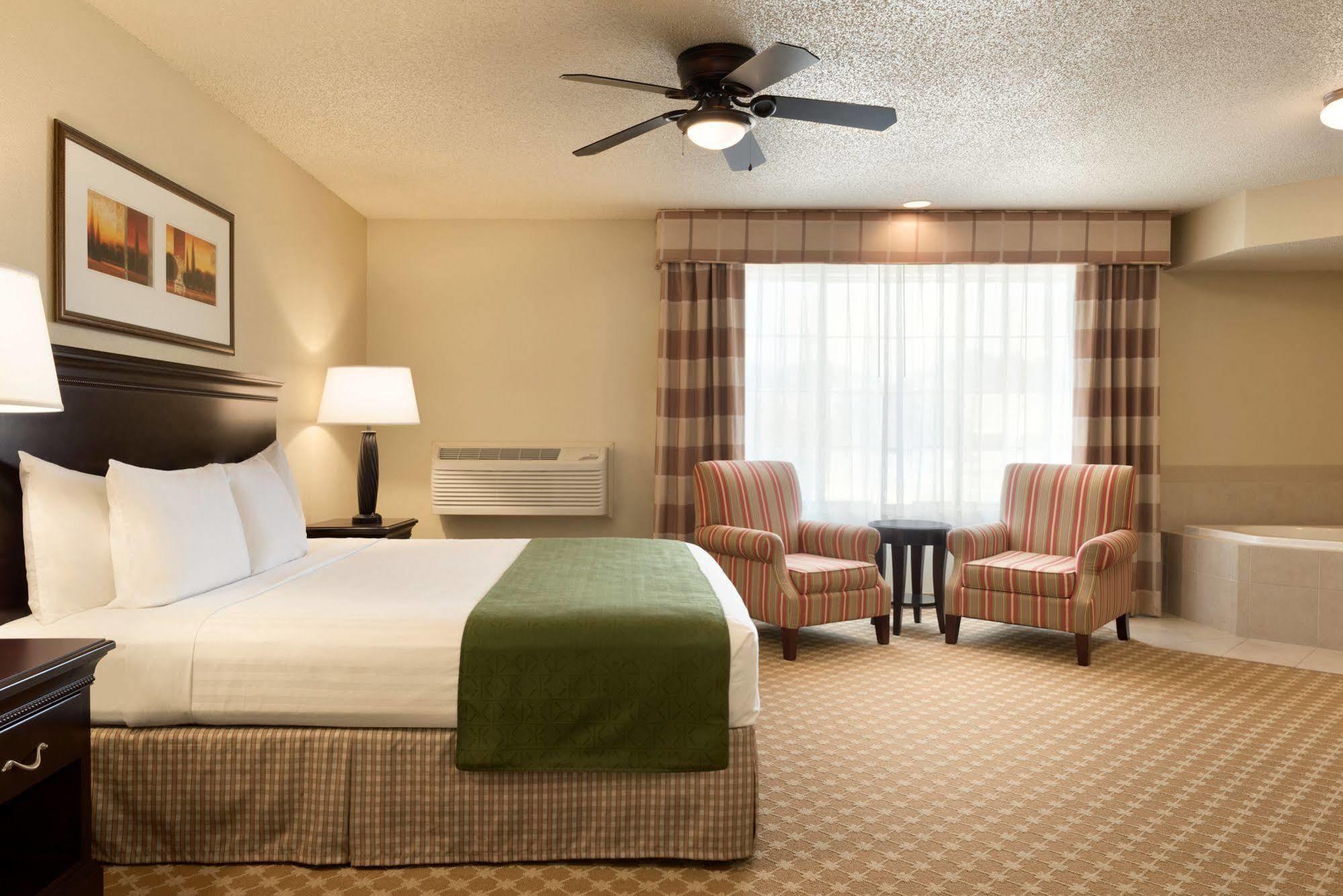 Country Inn & Suites By Radisson, Chanhassen, Mn Buitenkant foto